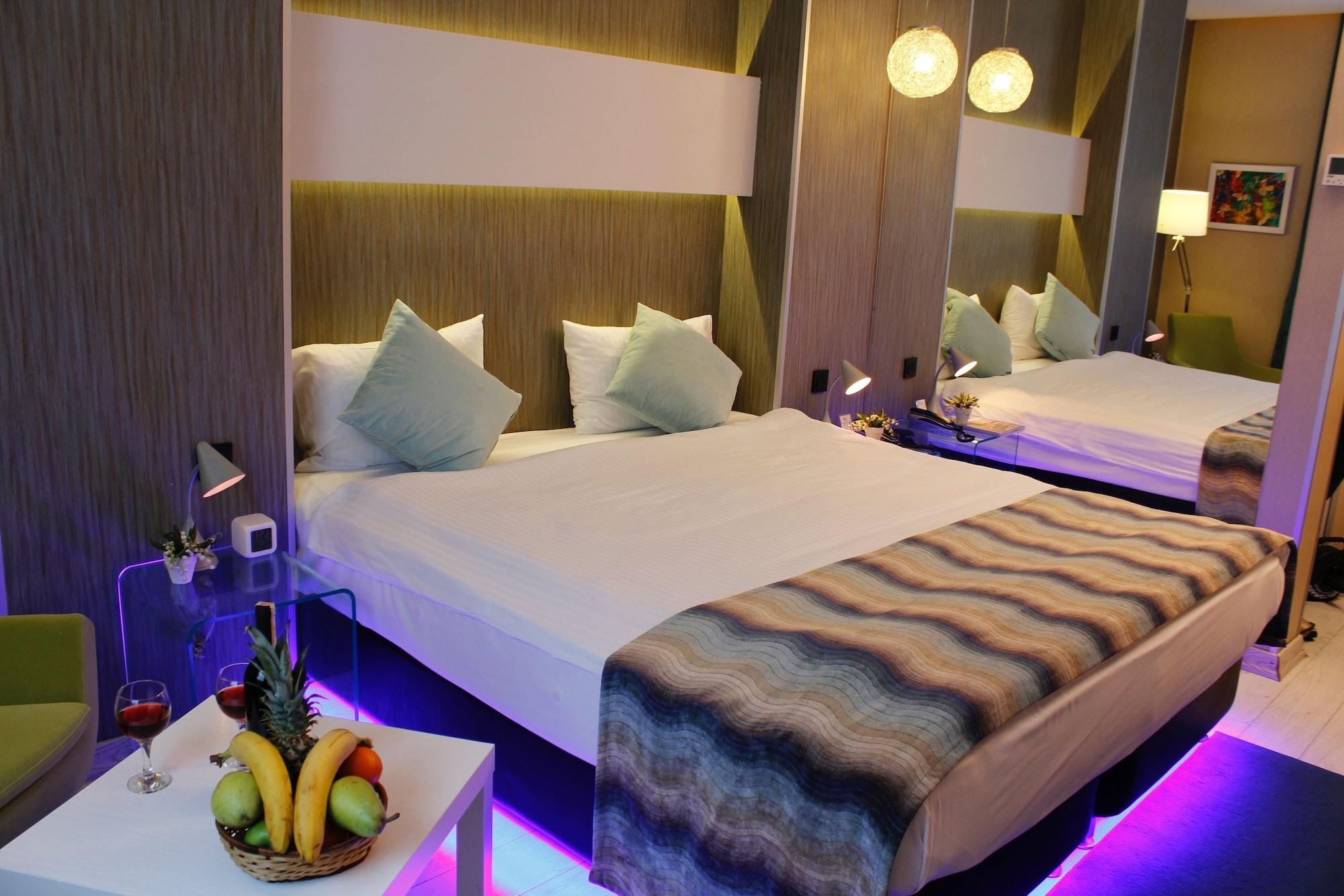เทมโปโฮเต็ล 4 เลเวนท์ Hotel อิสตันบูล ภายนอก รูปภาพ