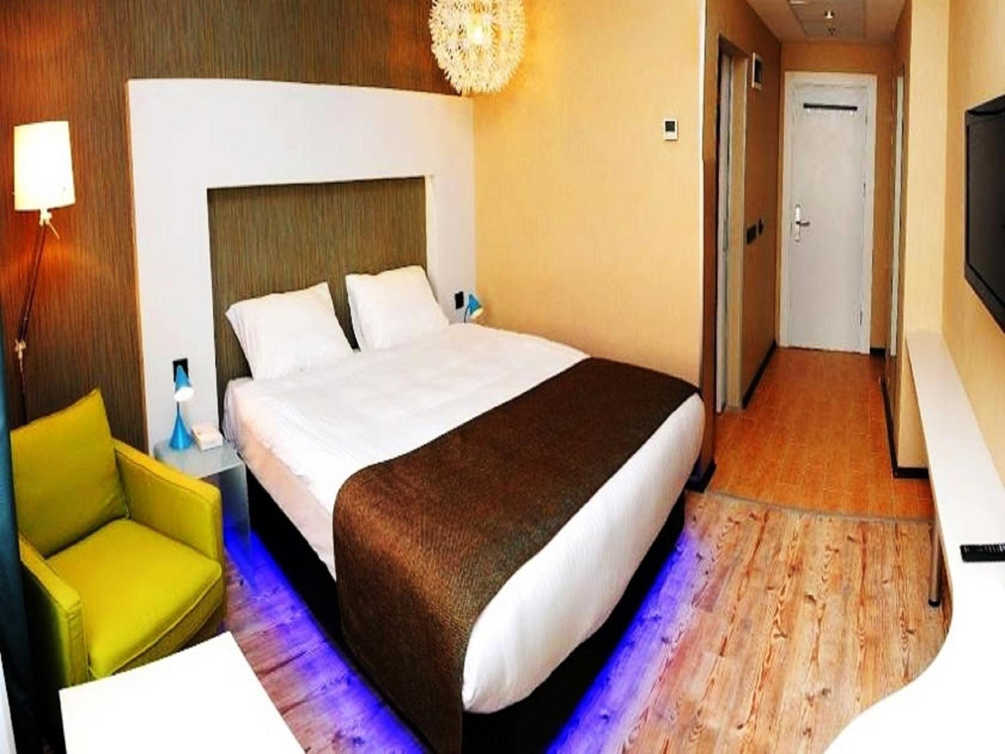 เทมโปโฮเต็ล 4 เลเวนท์ Hotel อิสตันบูล ห้อง รูปภาพ