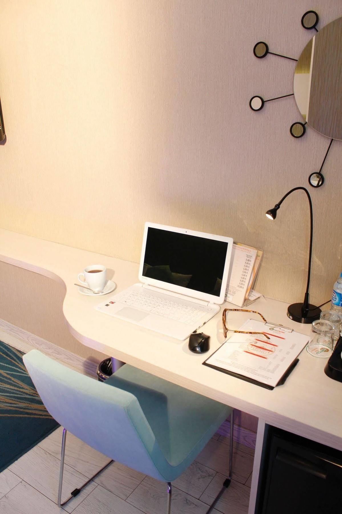 เทมโปโฮเต็ล 4 เลเวนท์ Hotel อิสตันบูล ภายนอก รูปภาพ