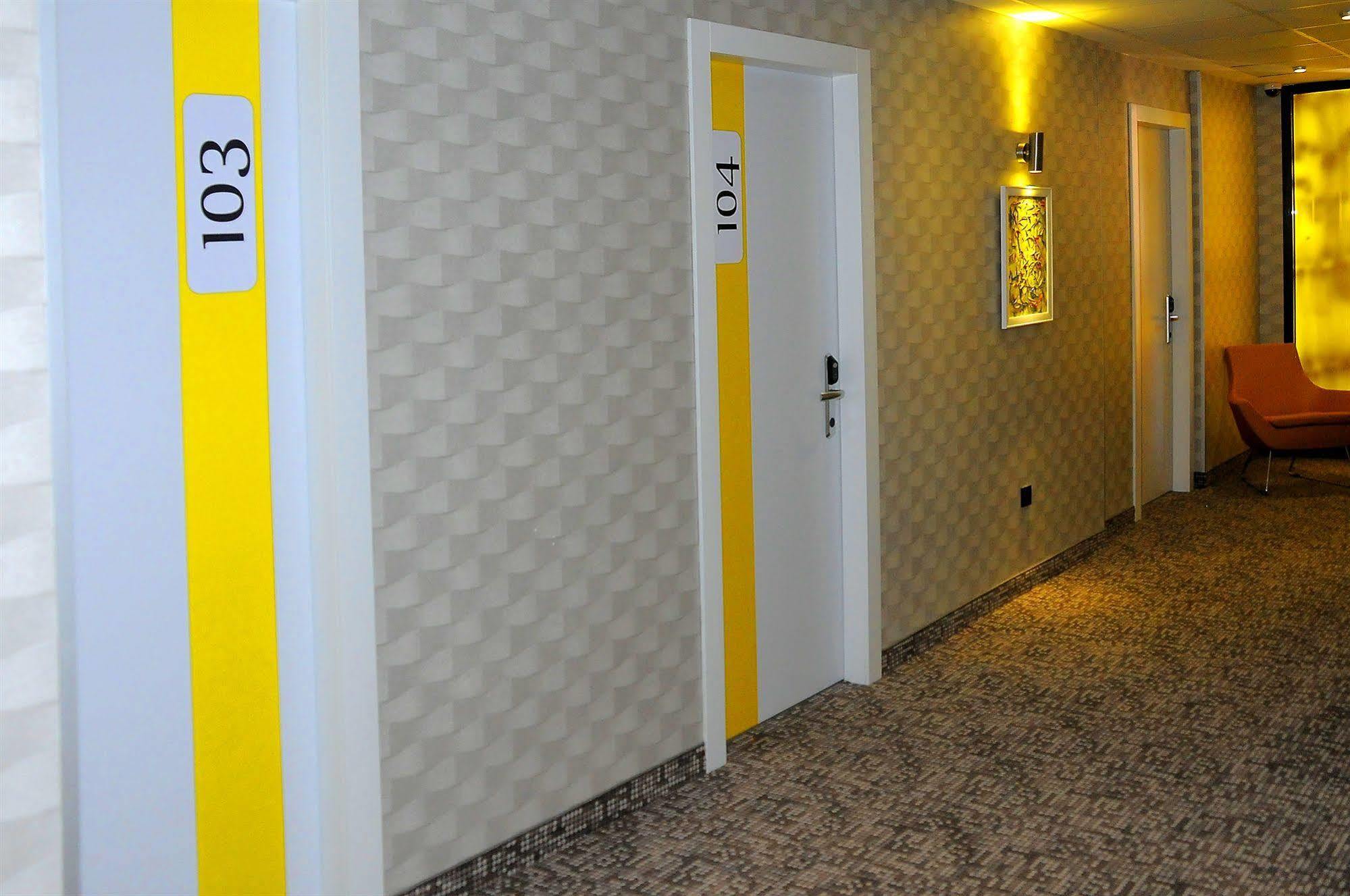 เทมโปโฮเต็ล 4 เลเวนท์ Hotel อิสตันบูล ภายนอก รูปภาพ